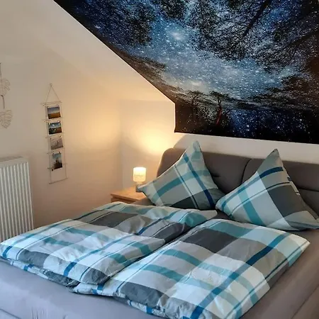 - Bis Zu 10 Personen Casa vacanze Uplengen