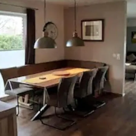 Casa vacanze - Bis Zu 10 Personen Uplengen