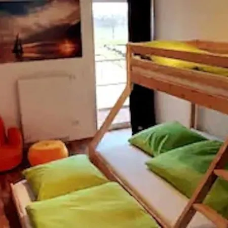 - Bis Zu 10 Personen *